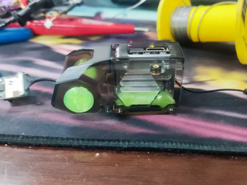 O4lite(O4 air unit ) 穿虾老板散热马甲装bee25头罩的垫片 