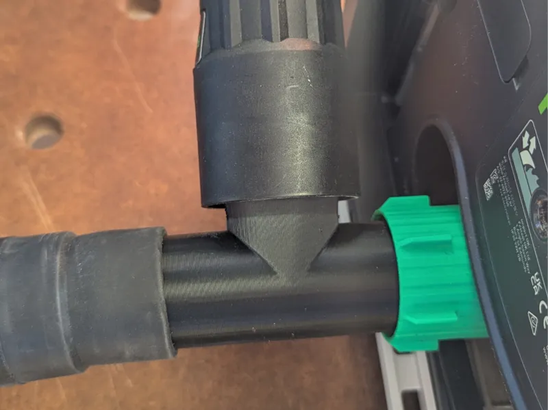 Festool dual dust port with bayonet lock
