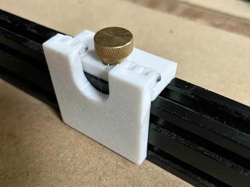 4020 extrusion flip stop