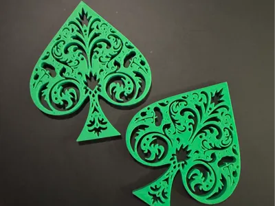 Elegant Spade Decor