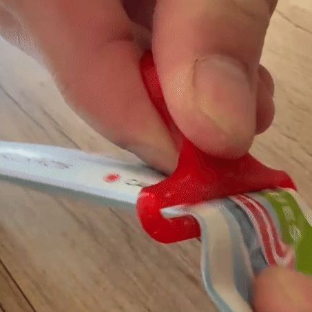 TOOTHPASTE EXTRUDER