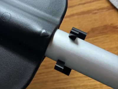 Screw-on paddle holder boat accessory