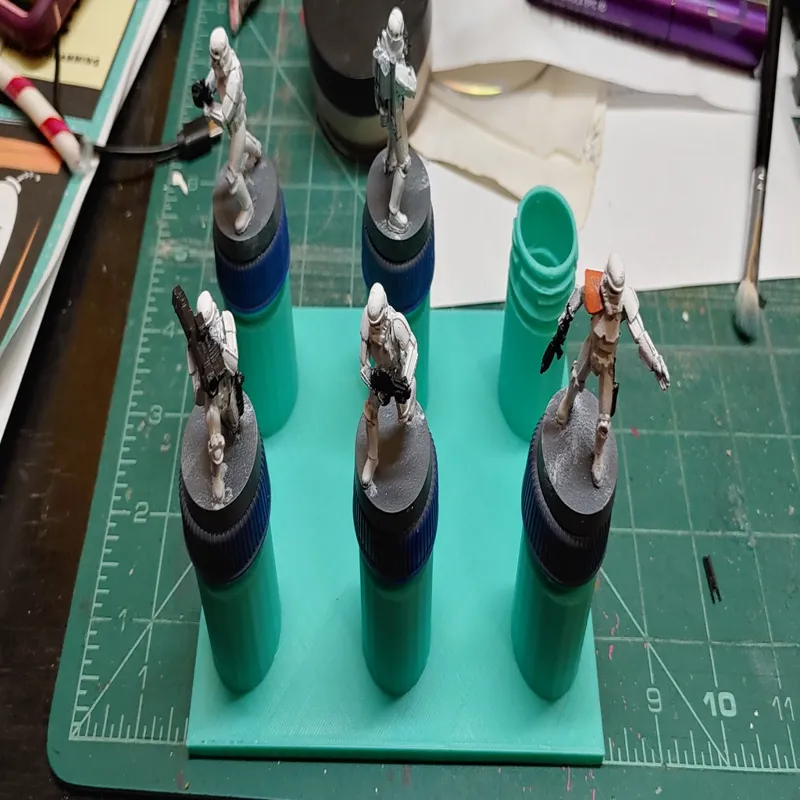Bottle Cap Priming/painting Station for Miniatures