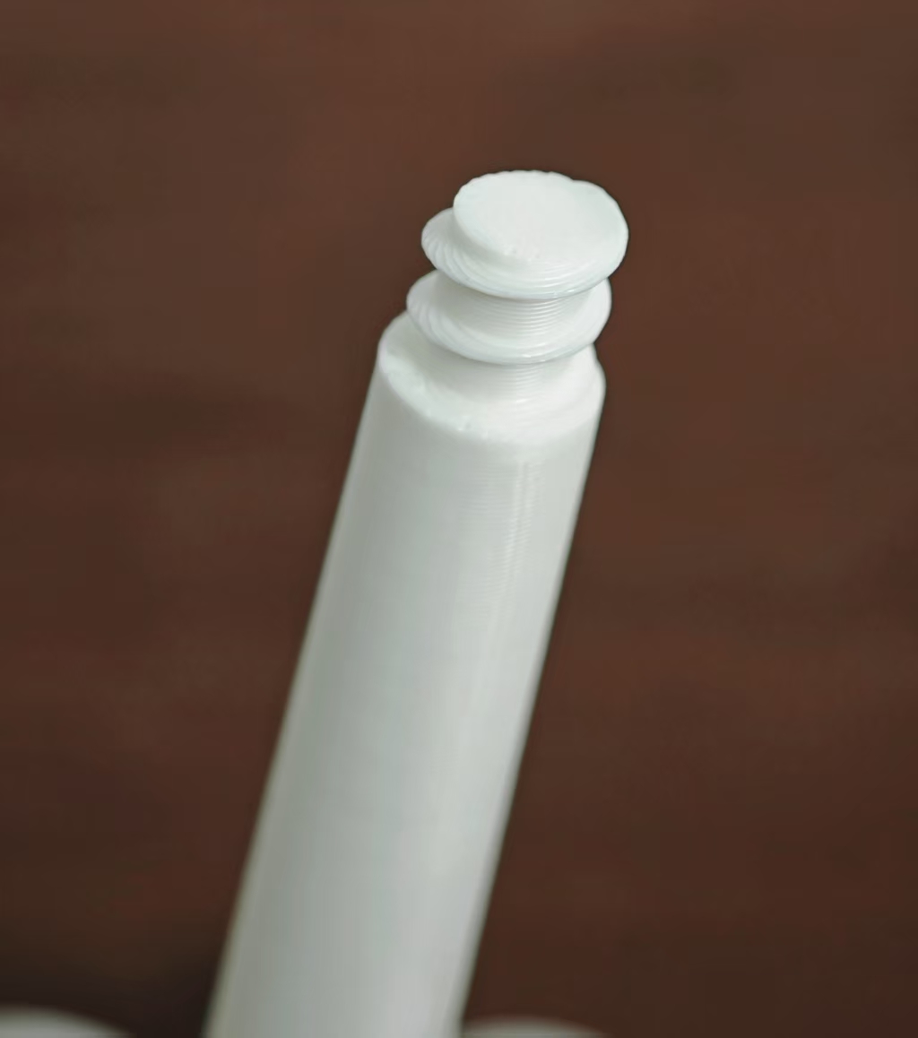 火箭和烟柱用螺纹拼接
