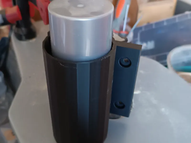 Sprühdosenhalter für bis zu 60mm Dosen