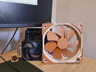 Not-ctua Desk Fan