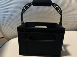 Beer crate with handle