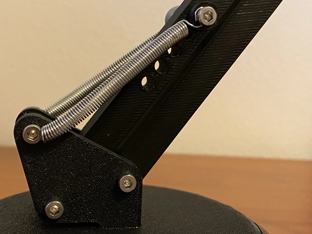 Classic extensible desktop lamp (LED Lamp Kit-001) - Free 3D Print ...