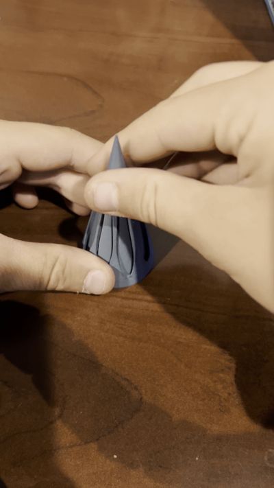 flower triangle fidget toy