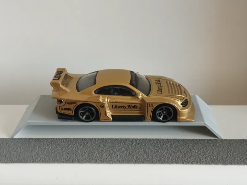 Hotwheels stand