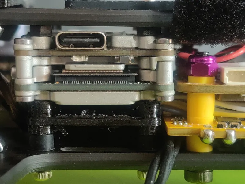 Caddx vista 20x20 riser thingy with crsf rx holder