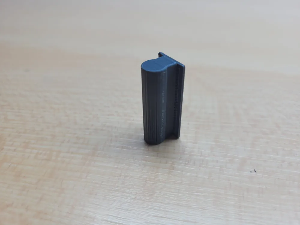 cable guide cap Remixed by Lars - MakerWorld
