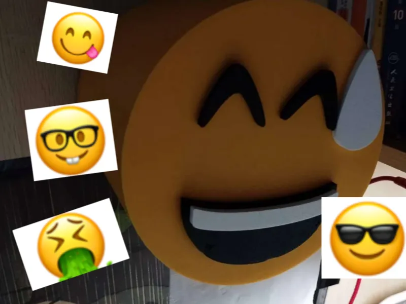 挂壁式百变emoji黄脸纸巾盒