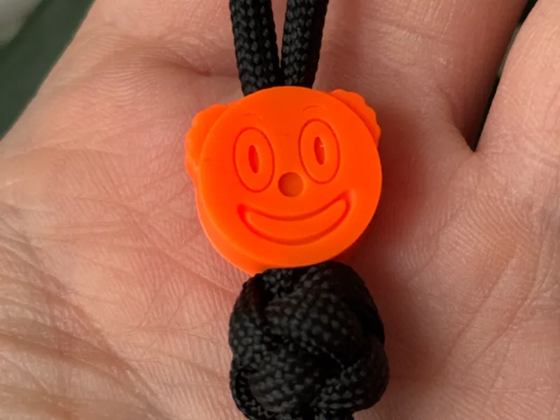 Clown emoticon Logo bead
