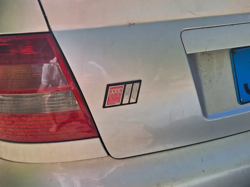 Avatar Audi B5 S4 Badge Surround