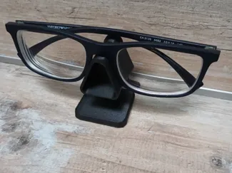 Glasses holder minimalistic