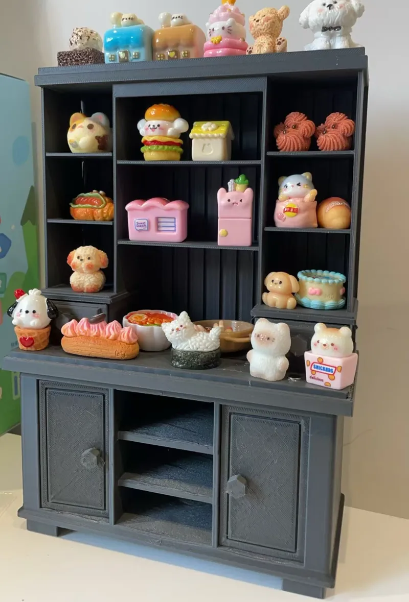 配合食玩的娃娃屋柜子（Cabinets for food and play）