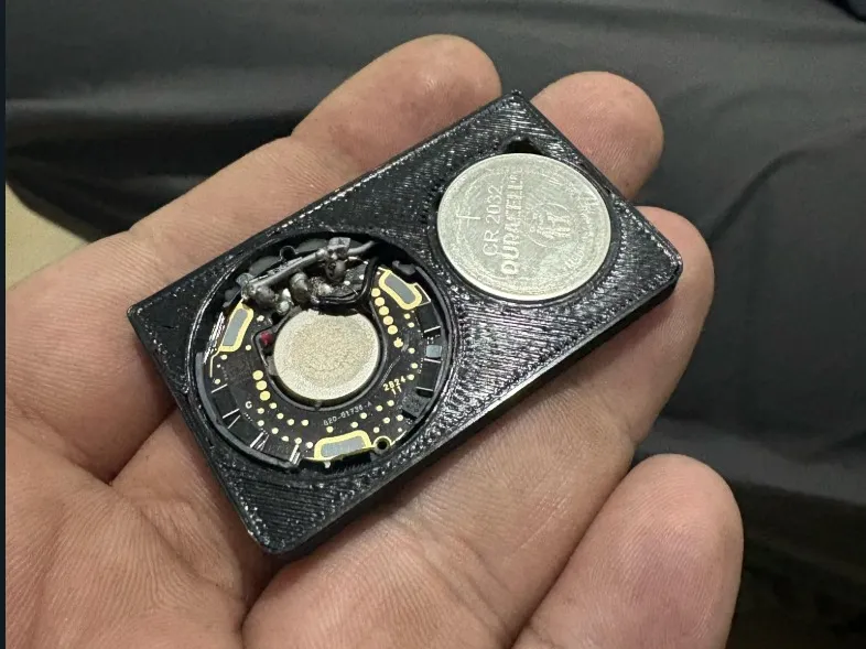 Slim airtag for wallet 