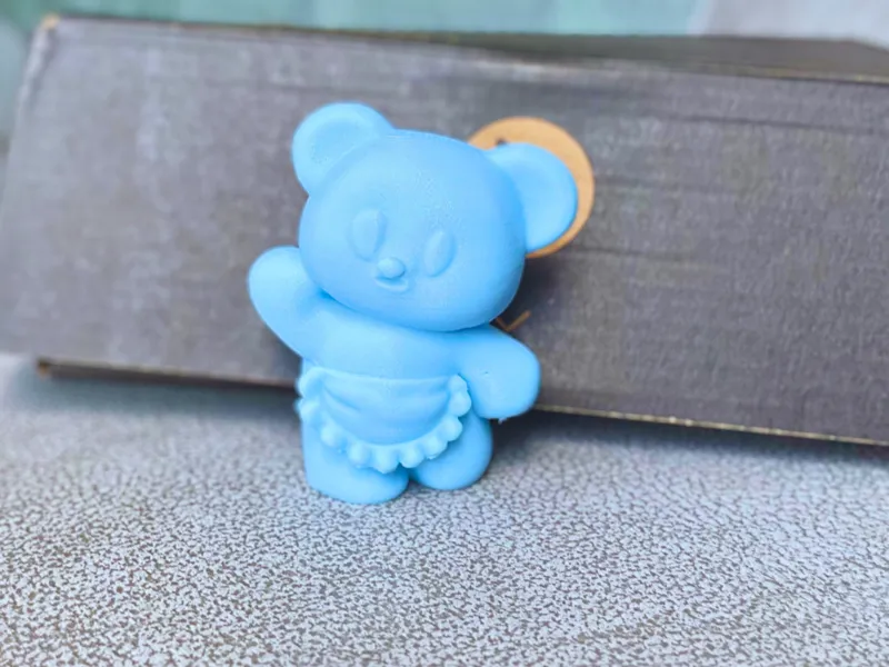 黄油小熊招手hello