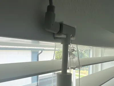 SwitchBot Tilt Slim Mount