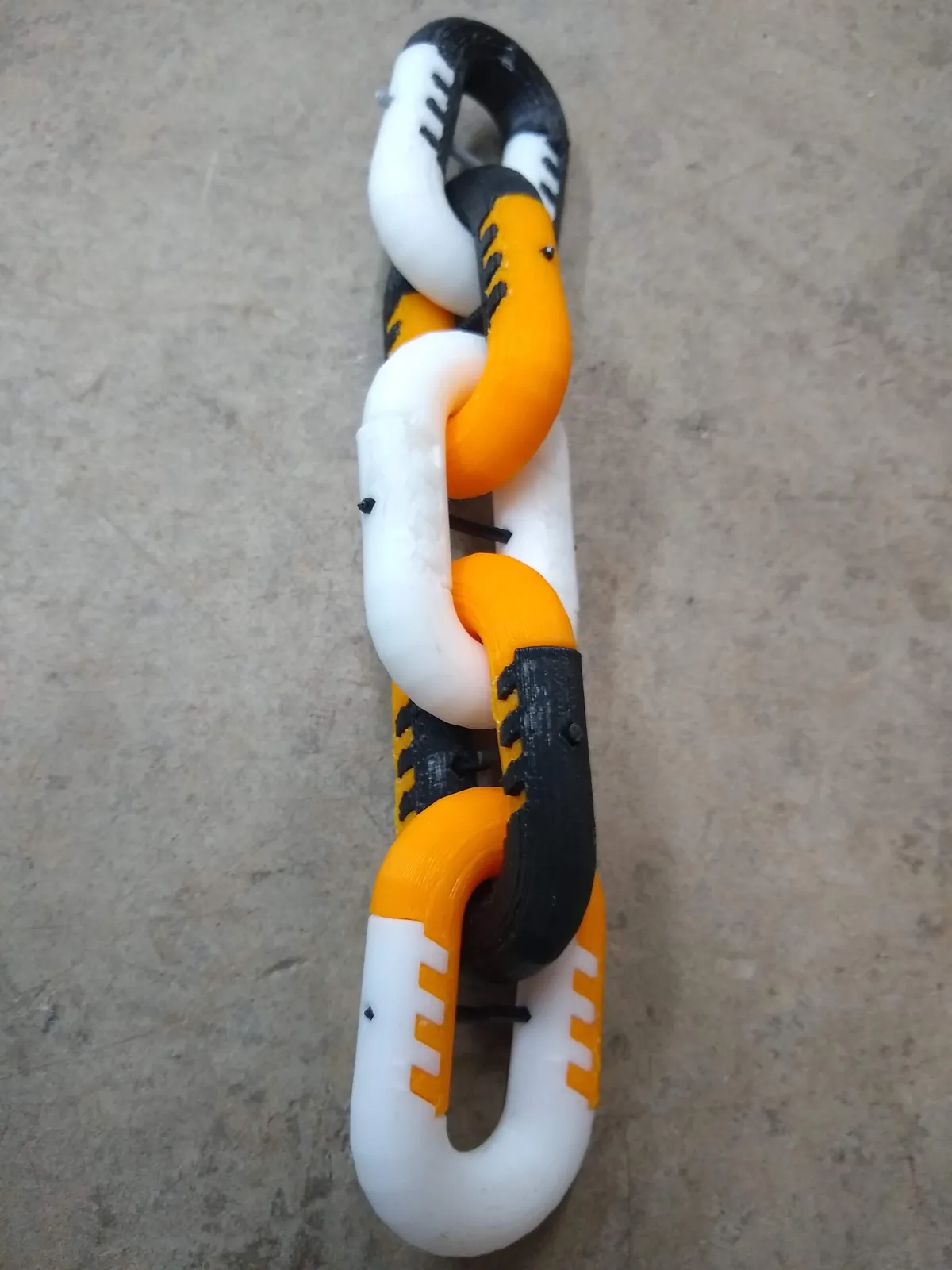 Interlocking Chain Linker by user_29903355 MakerWorld: Download Free 3D ...