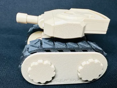 Click-Clack Tiny Tank