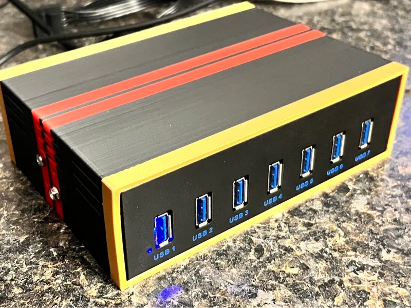 USB Hub mounting box