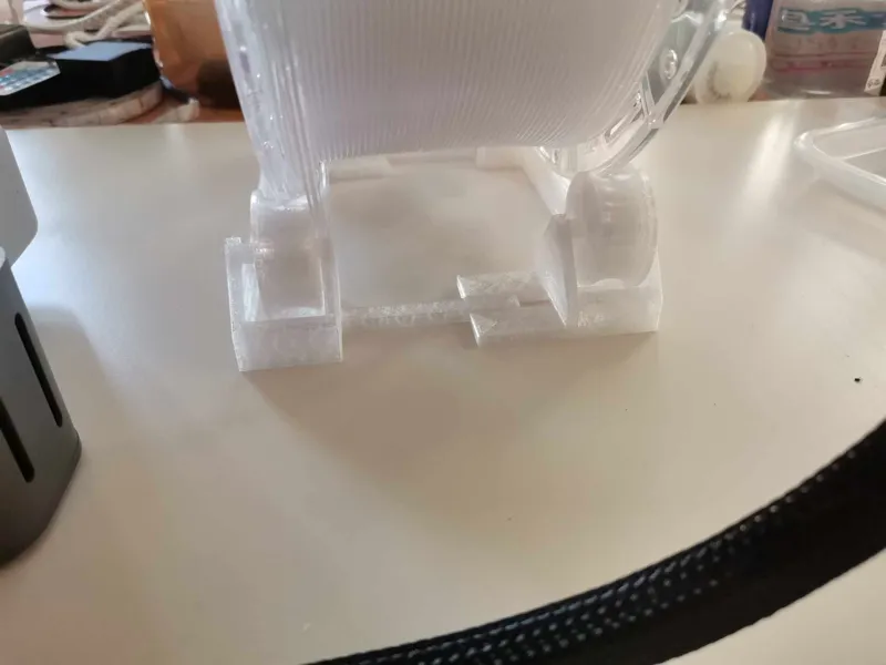Split base (adjustable width)