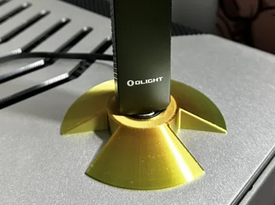 Olight Arkfeld Pro Charger Stand