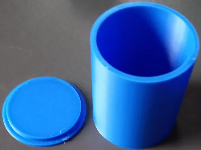 tiny closing pot