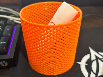 Simple Pen Holder