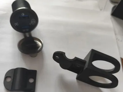 USB port - motorcycle voltmeter