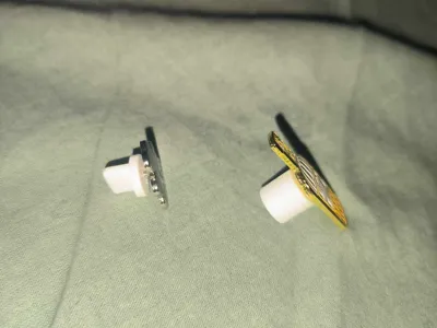 Pin's holder / magnets 