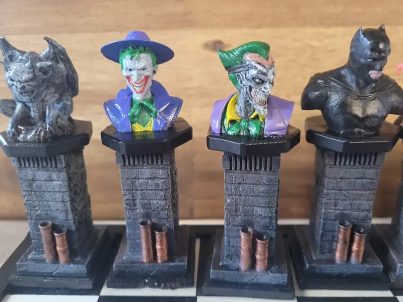 ECHEC BATMAN / JOKER 1ERE PARTIE ROI REINE ETC