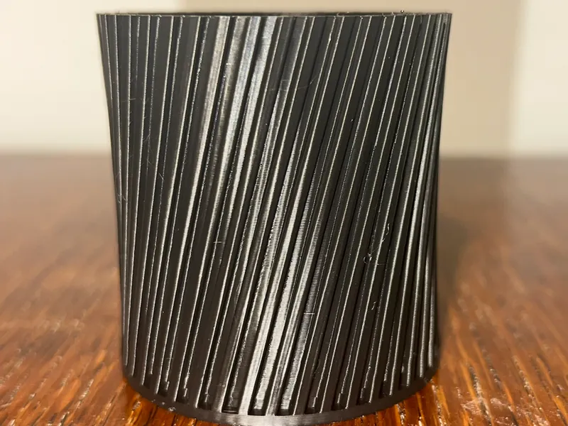 minimalistic pencil holder
