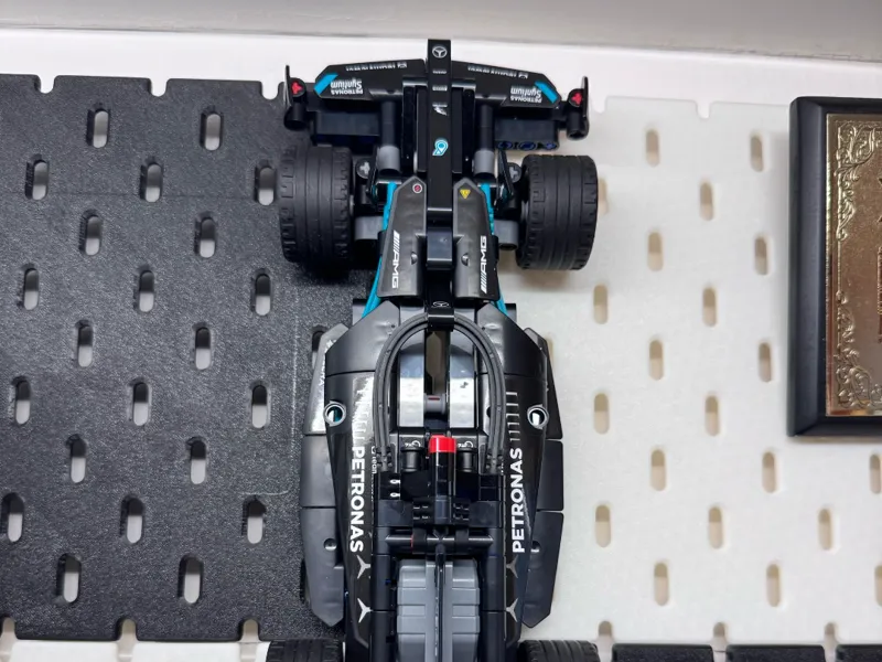 LEG0 Technic 42165 Mercedes-AMG W14 Skadis Mount