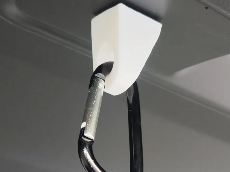 Youclip carabiner for Dacia