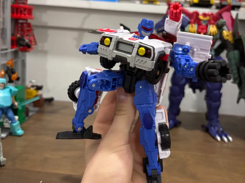 AOTP Red Alert arm cannon and shoulder cannon