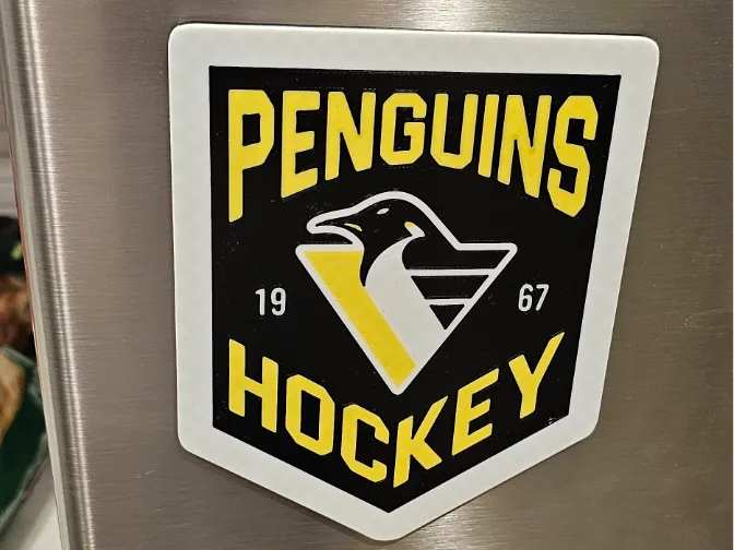 Pittsburgh Penguins Giant Size Magnet