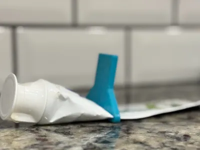 Toothpaste Squeezer 