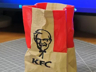 肯德基纸袋笔筒