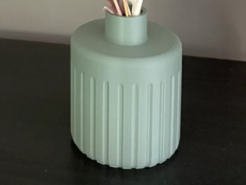 minimalistic Vase