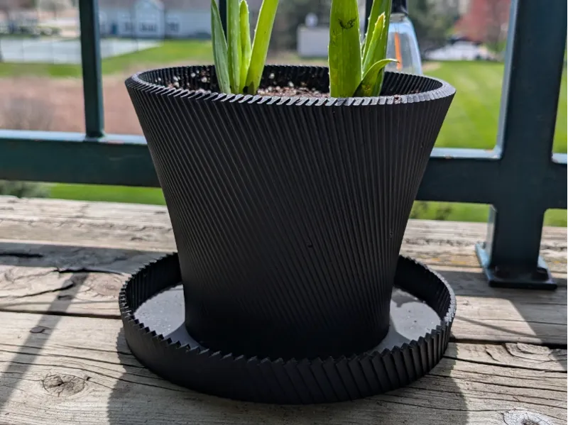 Functional Planter (geometric)