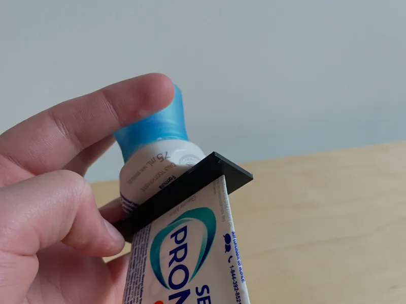 toothpaste squeezer
