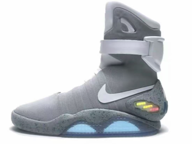 NIKE 回到未来 钥匙扣模型