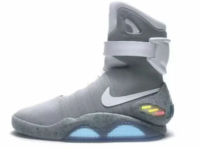 NIKE 回到未来 钥匙扣模型