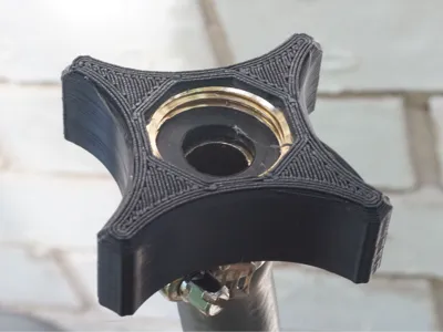 Easy to turn garden hose knob