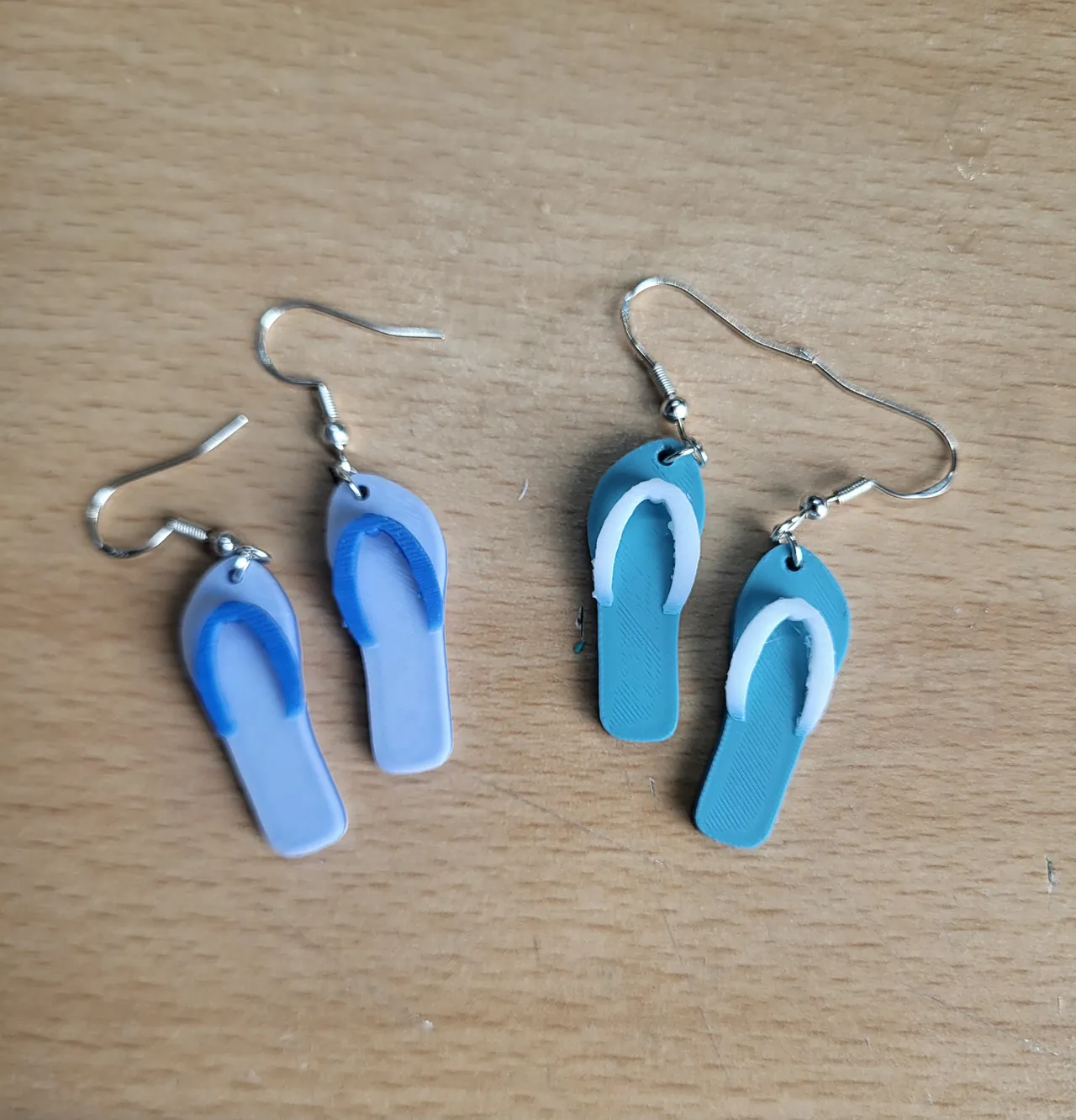 summer flip flops earring view 3