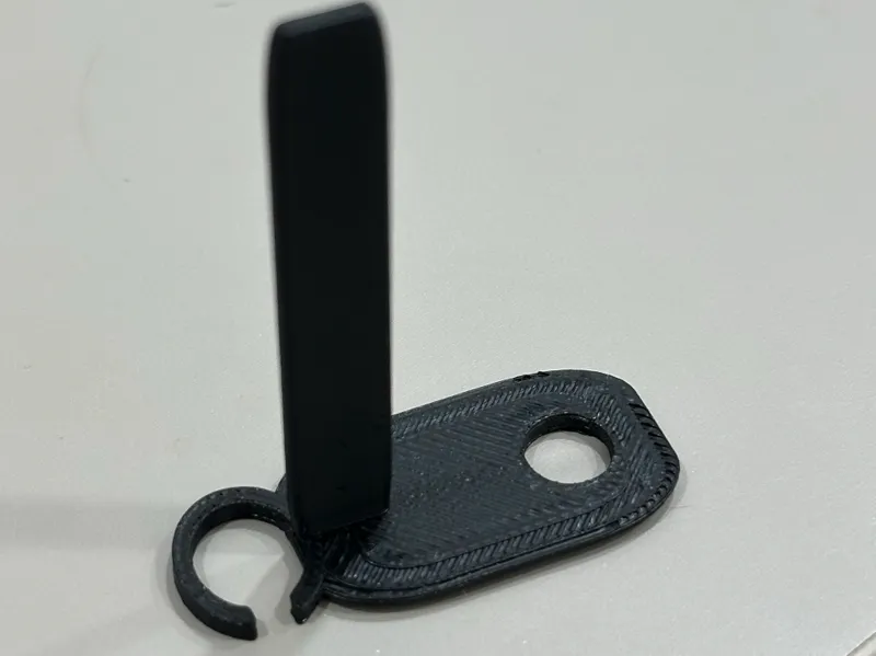 Insta360 X series microphone holder stitch area