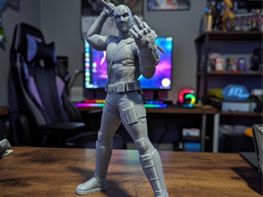Deadpool with Infinity Gauntlet Modular 3D Model